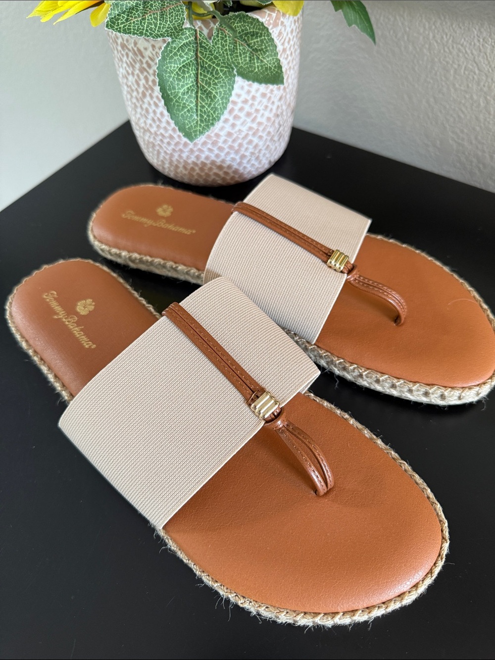 Tommy Bahama Sandals - Picture 3 of 8